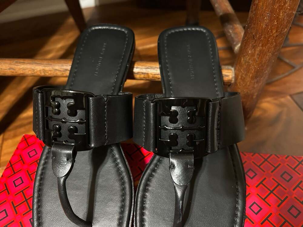 Tory Burch Black Leather Georgia Thong Sandals Size 8